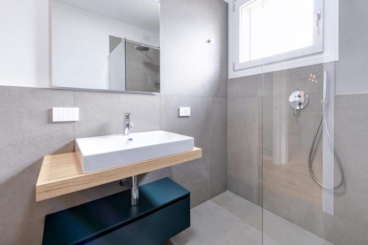 Opalia Residence - Garda Lake Lifestyle Apartment Peschiera del Garda Ngoại thất bức ảnh