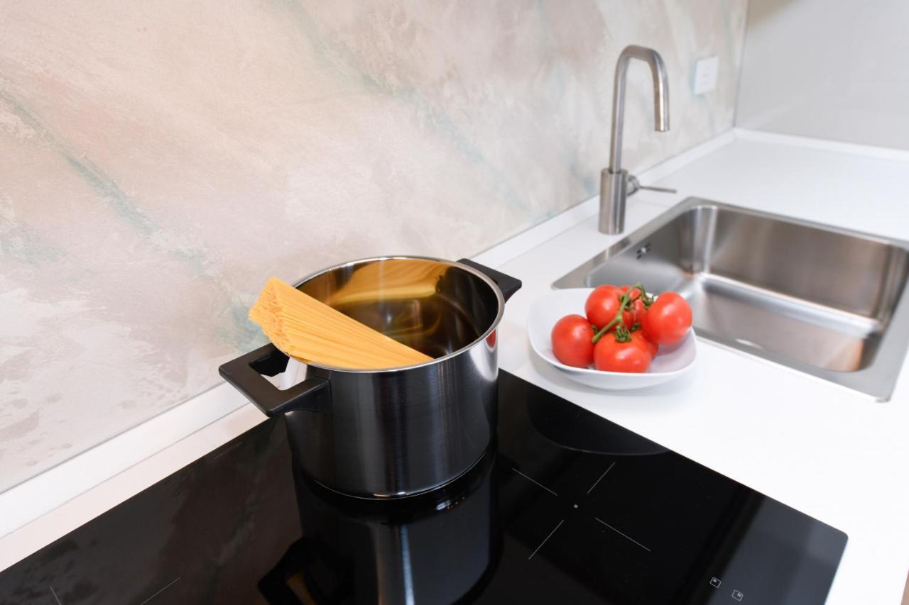 Opalia Residence - Garda Lake Lifestyle Apartment Peschiera del Garda Ngoại thất bức ảnh