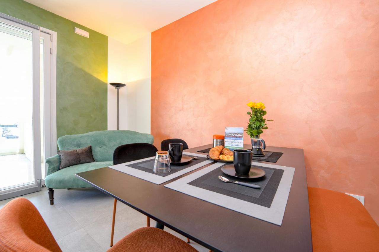 Opalia Residence - Garda Lake Lifestyle Apartment Peschiera del Garda Ngoại thất bức ảnh